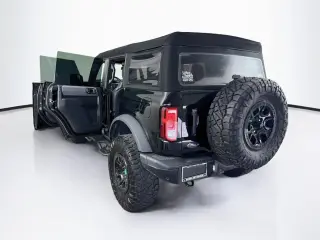 Ford Bronco 2024 4x4 Black Diamond 4 puertas SUV