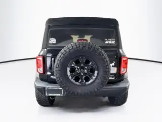 Ford Bronco 2024 4x4 Black Diamond 4 puertas SUV