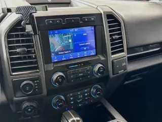 Ford F-150 2019 4x4 Raptor 4 puertas SuperCrew 5.5 pies. SB