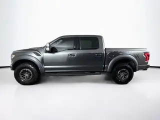 Ford F-150 2019 4x4 Raptor 4 puertas SuperCrew 5.5 pies. SB