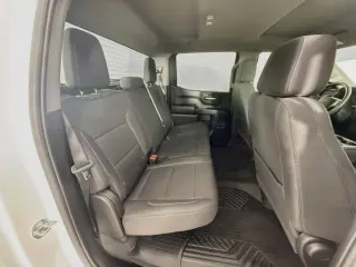 Chevrolet Silverado 1500 2024 4x2 Custom 4 puertas Crew Cab 5.8 pies. SB