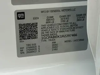 Chevrolet Silverado 1500 2024 4x2 Custom 4 puertas Crew Cab 5.8 pies. SB