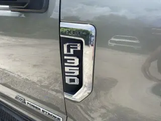 Ford F-350 Super Duty 2020 4x4 XLT Cabina Crew 4 puertas 8 pies LB DRW Pickup