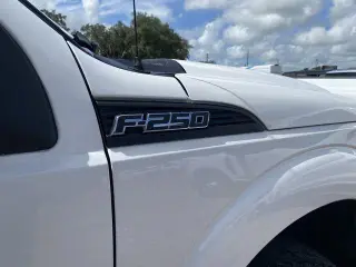 Ford F-250 Super Duty 2015 4x4 XL Cabina Regular 2 puertas 8 pies LB Pickup