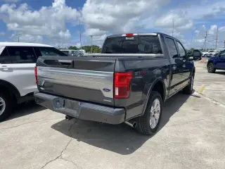 Ford F-150 2018 4x4 Platinum 4 puertas SuperCrew 5.5 pies. SB