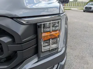 Ford F-150 2023 4x4 XLT 4 puertas SuperCrew 5.5 pies SB