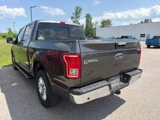 Ford F-150 2015 4x4 XLT 4 puertas SuperCrew 5.5 pies. SB