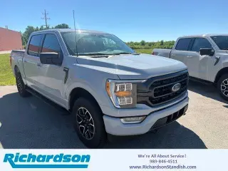 Ford F-150 2023 4x4 XLT 4 puertas SuperCrew 5.5 pies. SB