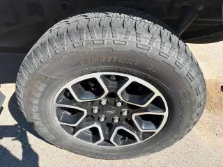 Ford F-150 2023 4x4 XLT 4 puertas SuperCrew 5.5 pies. SB