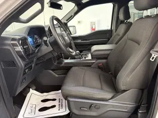 Ford F-150 2023 4x4 XLT 4 puertas SuperCrew 5.5 pies. SB