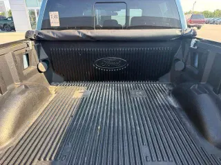 Ford F-150 2023 4x4 XLT 4 puertas SuperCrew 5.5 pies. SB
