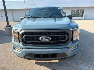 Ford F-150 2023 4x4 XLT 4 puertas SuperCrew 5.5 pies. SB