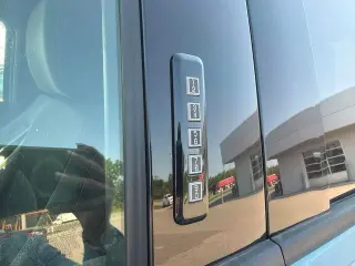 Ford F-150 2023 4x4 XLT 4 puertas SuperCrew 5.5 pies. SB