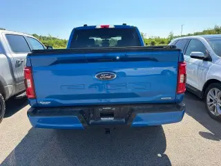 Ford F-150 2021 4x4 XLT 4 puertas SuperCrew 5.5 pies. SB