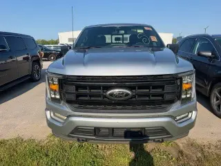 Ford F-150 2023 4x4 XLT 4 puertas SuperCrew 5.5 pies SB