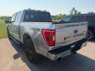 Ford F-150 2023 4x4 XLT 4 puertas SuperCrew 5.5 pies SB