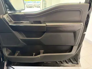 Ford F-150 2021 4x4 XLT 4 puertas SuperCrew 5.5 pies. SB