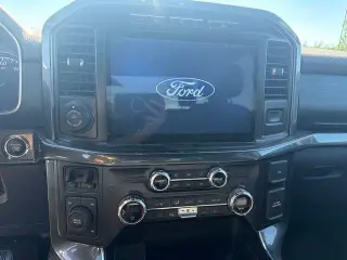 Ford F-150 2021 4x4 XLT 4 puertas SuperCrew 5.5 pies. SB
