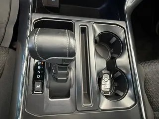 Ford F-150 2023 4x4 XLT 4 puertas SuperCrew 5.5 pies. SB