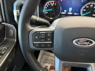 Ford F-150 2023 4x4 XLT 4 puertas SuperCrew 5.5 pies. SB