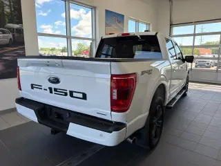 Ford F-150 2023 4x4 XLT 4 puertas SuperCrew 5.5 pies. SB
