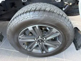 Ford F-150 2023 4x4 XLT 4 puertas SuperCrew 5.5 pies. SB