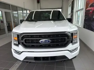 Ford F-150 2023 4x4 XLT 4 puertas SuperCrew 5.5 pies SB