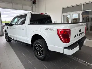 Ford F-150 2023 4x4 XLT 4 puertas SuperCrew 5.5 pies SB