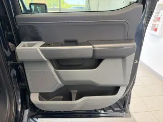 Ford F-150 2023 4x4 XLT 4 puertas SuperCrew 5.5 ft. SB
