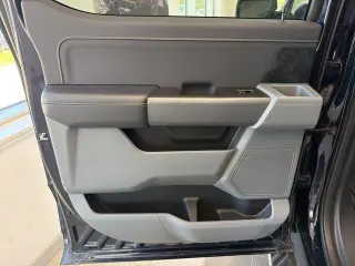 Ford F-150 2023 4x4 XLT 4 puertas SuperCrew 5.5 ft. SB