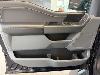 Ford F-150 2023 4x4 XLT 4 puertas SuperCrew 5.5 ft. SB