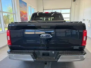 Ford F-150 2023 4x4 XLT 4 puertas SuperCrew 5.5 ft. SB
