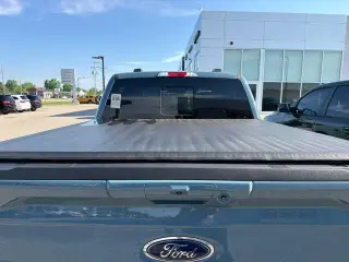 Ford F-150 2023 4x4 XLT 4 puertas SuperCrew 5.5 pies. SB
