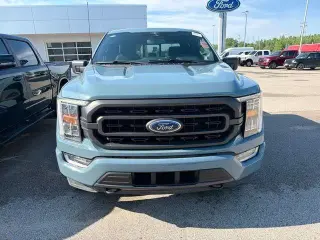Ford F-150 2023 4x4 XLT 4 puertas SuperCrew 5.5 pies. SB