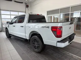 Ford F-150 2024 4x4 STX 4 puertas SuperCrew 5.5 pies SB