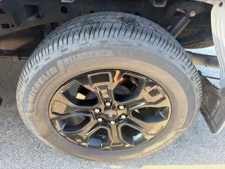 Ford F-150 2023 4x4 XLT 4 puertas SuperCrew 5.5 pies SB