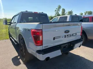 Ford F-150 2023 4x4 XLT 4 puertas SuperCrew 5.5 pies SB