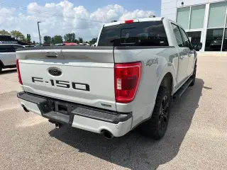 Ford F-150 2023 4x4 Lariat 4 puertas SuperCrew 5.5 pies. SB
