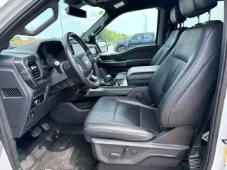 Ford F-150 2023 4x4 Lariat 4 puertas SuperCrew 5.5 pies. SB