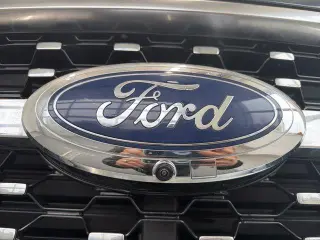 Ford F-150 2022 4x4 Platinum 4 puertas SuperCrew 6.5 pies. SB