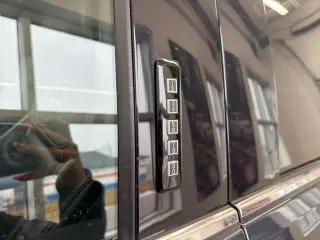 Ford F-150 2022 4x4 Platinum 4 puertas SuperCrew 6.5 pies. SB