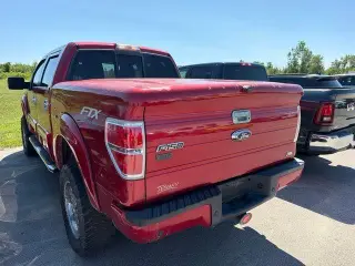 Ford F-150 2010 4x4 XL 4 puertas SuperCrew Styleside 5.5 pies SB