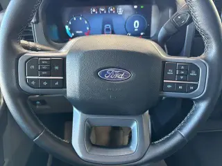 Ford F-150 2025 4x4 XLT 4 puertas SuperCrew 6.5 pies. SB