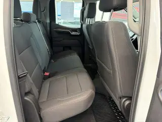 Chevrolet Silverado 1500 2024 4x4 RST 4 puertas Double Cab 6.6 pies SB