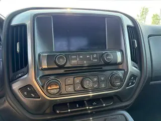 Chevrolet Silverado 1500 2017 4x4 LTZ 4 puertas Cabina Doble 6.5 pies SB
