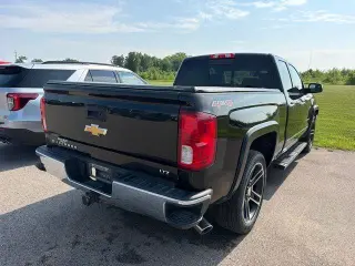 Chevrolet Silverado 1500 2017 4x4 LTZ 4 puertas Cabina Doble 6.5 pies SB