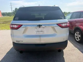 Chevrolet Traverse 2020 LT Cloth 4 puertas SUV con 1LT