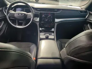 Jeep Grand Cherokee L 2021 4x4 Laredo 4 puertas SUV