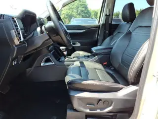 Ford Ranger 2025 4x4 Lariat 4 puertas SuperCrew 5.0 pies SB