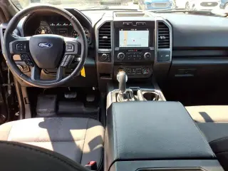 Ford F-150 2019 4x4 XLT 4 puertas SuperCrew 5.5 pies. Caja corta